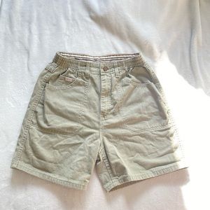 Vintage lee army green shorts